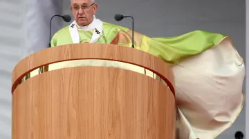 Papež při mši v irské metropoli