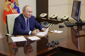 Moskva se nevzdá svých cílů na Ukrajině, řekl Putin Trumpovi