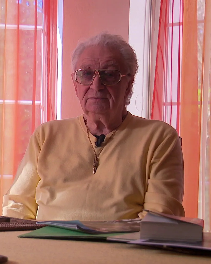 Kloboukem maskovali, jak s námi zachází, popsal propuštění politický vězeň