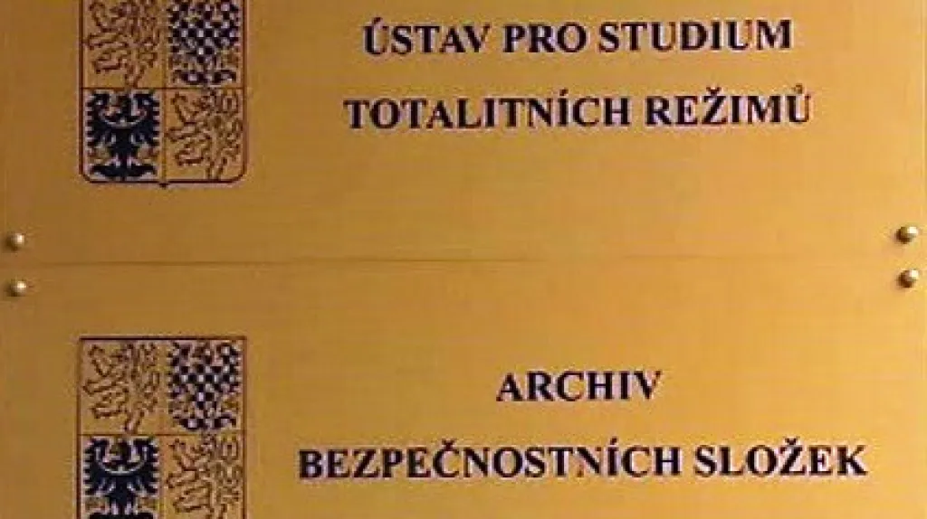 ÚSTR