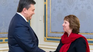Viktor Janukovyč a Catherine Ashtonová
