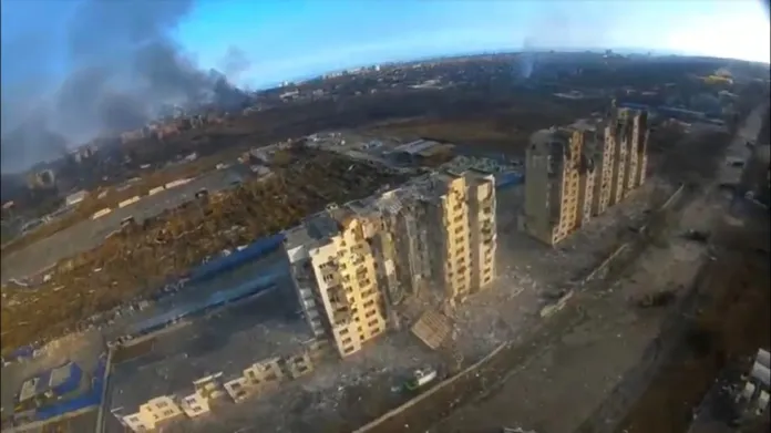 Pohled na Mariupol z dronu