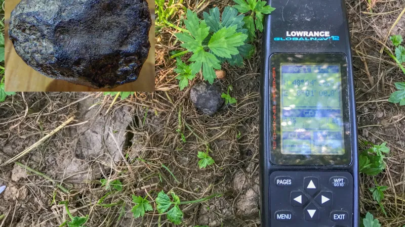 První meteorit Renchen (M1) První meteorit Renchen (M1) byl nalezený necelé 2 týdny po pádu dne 24. července 2018