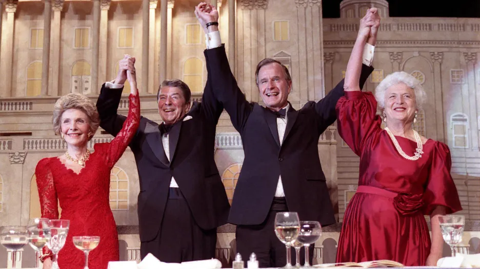 Bush a Reagan strávili v Bílém domě společně dvě volební období