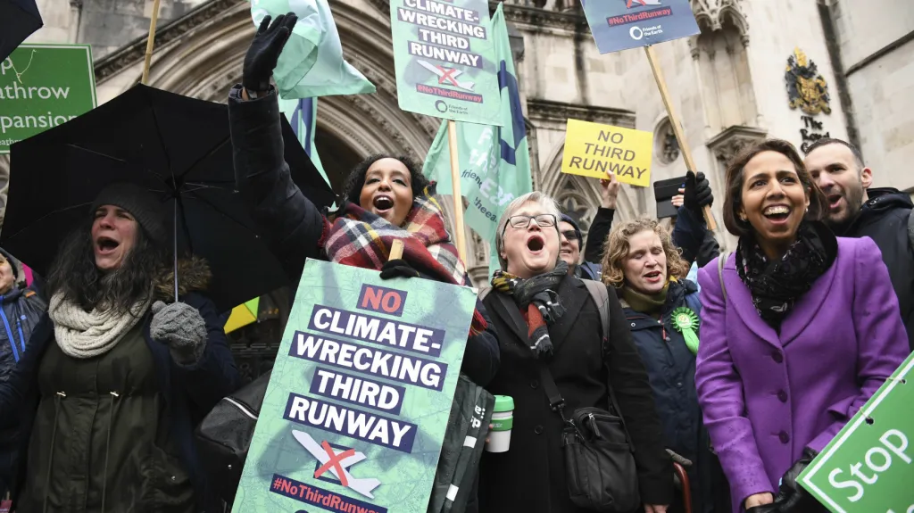 Protesty proti rozšiřování letiště Heathrow