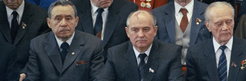 KGB, petro-rubl a Potěmkinovy reaktory. Historik vysvětluje příčiny katastrofy v Černobylu