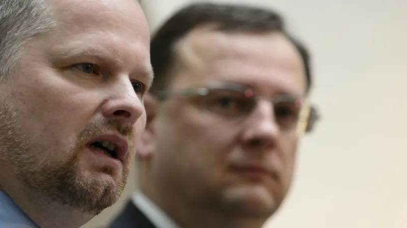 Tehdejší ministr školství Petr Fiala a premiér Petr Nečas v roce 2013