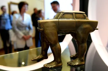 Stěhování národů a chodící trabant. Čechy a Sasko jsou v Národní galerii blízko i daleko