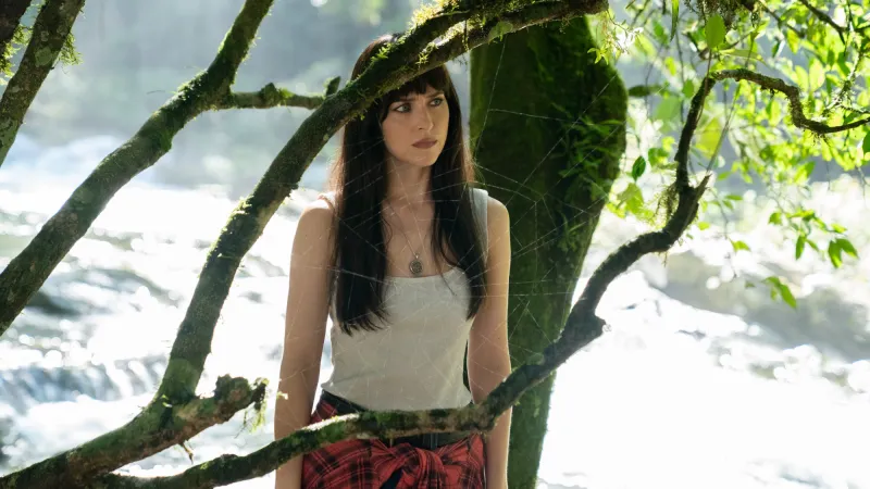 Dakota Johnsonová ve filmu Madame Web