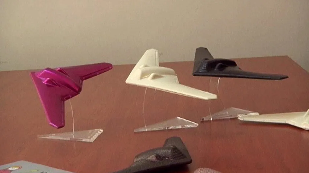 Íránské modely špionážního letounu RQ-170