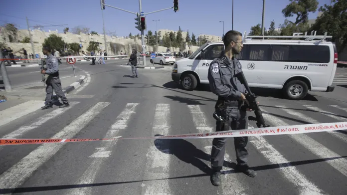 Útočník zranil v Jeruzalémě pět lidí