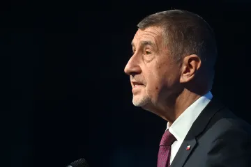 Koalice funguje, umíme si věci vyříkat, řekl Babiš na sněmu ANO