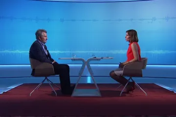 Viru je v populaci více, než vidíme na testech, uvedl Smejkal. Plošná opatření by teď ale nezaváděl
