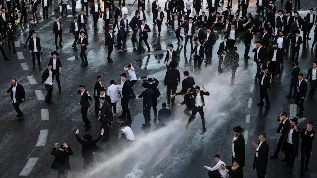 Protesty ultraortodoxní židů proti odvodům do izraelské armády (1. června 2026)