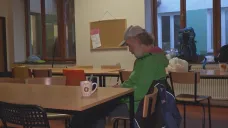 Bezdomovec v noclehárně