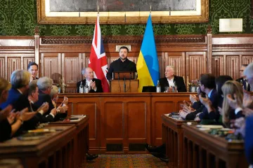 Zelenskyj nabídl spojencům až polovinu ukrajinské produkce záchytných dronů