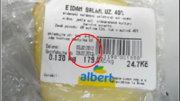 Upravené etikety na sýrech