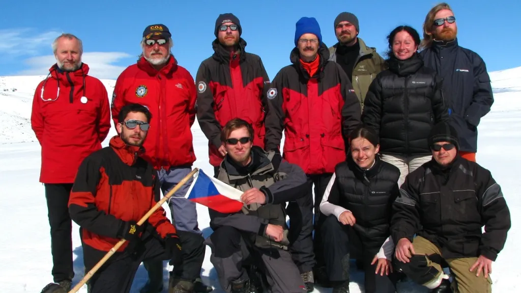 Členové letošní expedice na ostrov Jamese Rosse