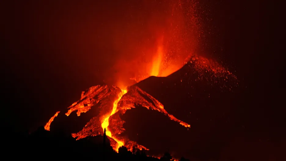 Erupce lávy na ostrově La Palma