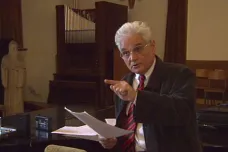 30 let zpět: Filosof Derrida v Praze ocenil Havla či Patočku