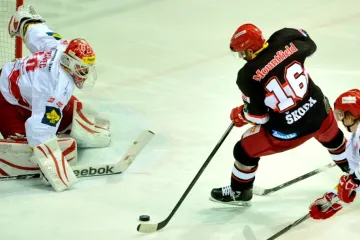 Hradec Králové překvapil v Třinci, Litvínov zabral
