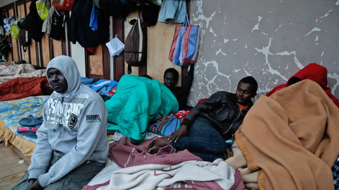 Afričtí imigranti v Calais