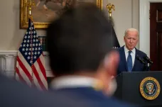 Biden se musí vrátit k Trumpově praxi, rozhodl soud. Žadatelé o azyl budou čekat v Mexiku