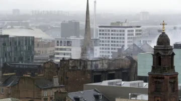 Požár historické budovy umělecké školy v Glasgow