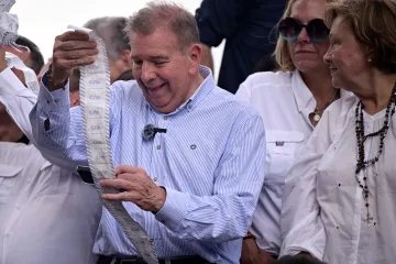 Madurův režim viní ze „spiknutí“ Gonzáleze, který podle opozice vyhrál volby