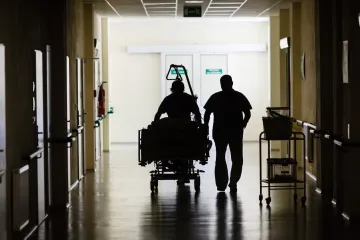 Jak prodloužit výplatu nemocenské při dlouhodobé nemoci?