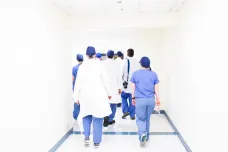 Výpověď lékařů z kroměřížské psychiatrické nemocnice způsobuje paniku, tvrdí ředitel