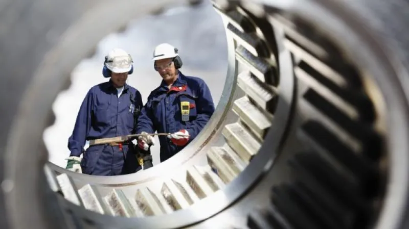 Ekonomika ČT24 o inflaci, průmyslu a kondici stavebnictví