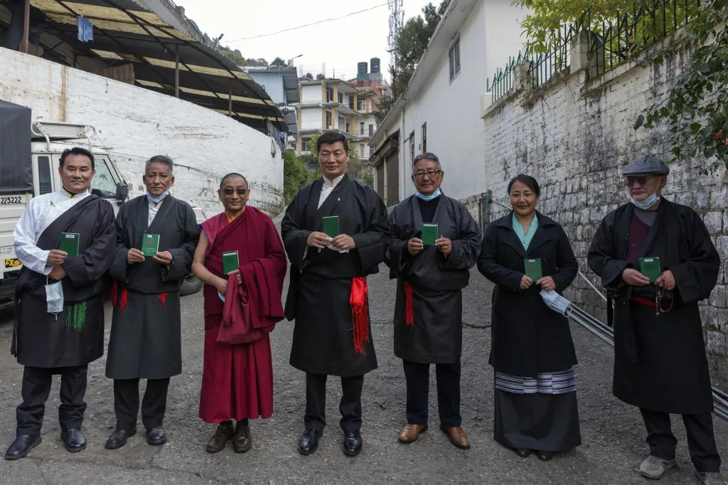Tibeťané žijící v exilu volí svoji vládu opět v Indii