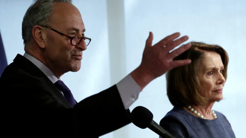 Chuck Schumer s Nancy Pelosiovou