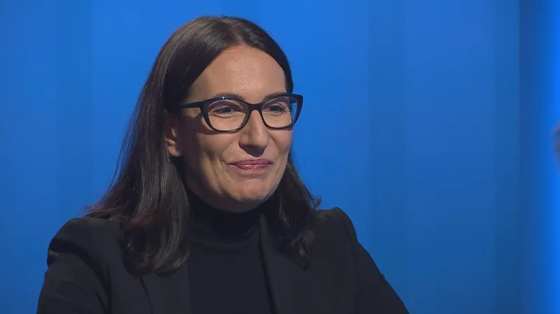 Interview ČT24: Chová se dětinsky, neprofesionálně a pokrytecky, řekla Udženija o Čižinském