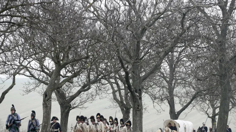 Vojáci po bitvě zpustošili okolní vesnice