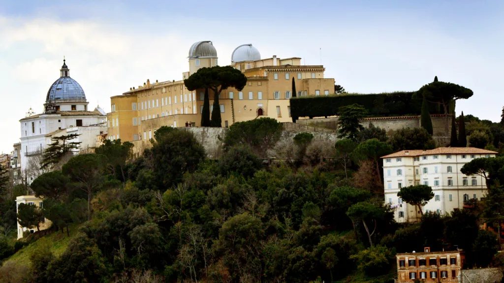 Letní sídlo papežů v Castel Gandolfo