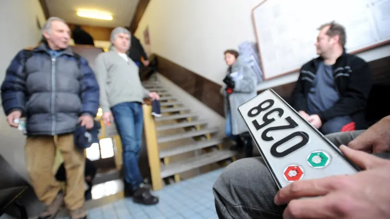 Napojení centrálního registru vozidel na základní registry ochromilo činnost úřadů