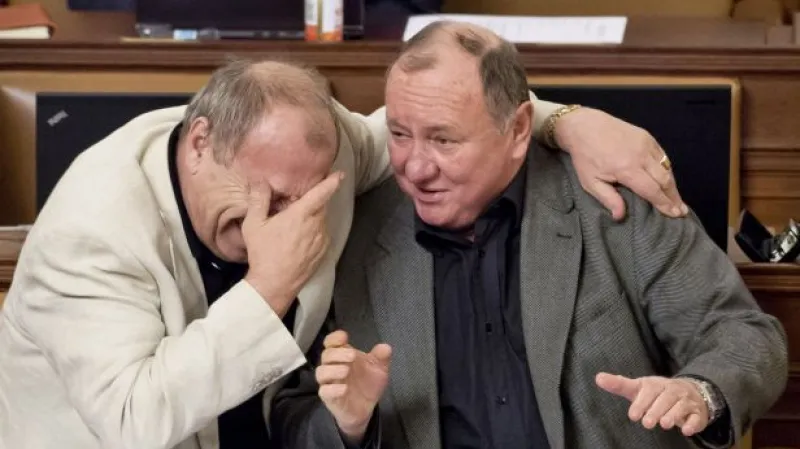 Události: Služební zákon