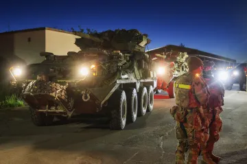 Část konvoje NATO už je v Rančířově, po přespání budou vojáci pokračovat do Maďarska