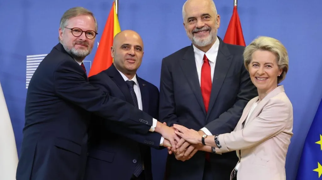 Fiala, Kovačevski, Rama a von der Leyenová