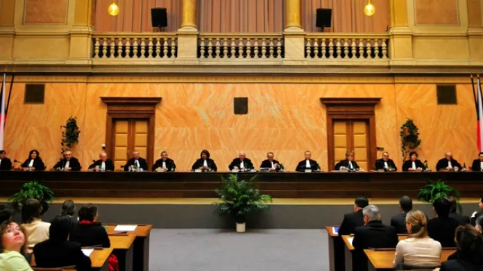 Ústavní soud při posuzování Lisabonské smlouvy