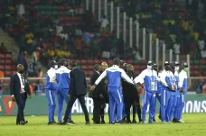  V tlačenici před zápasem fotbalistů Kamerunu a Komor zemřelo nejméně šest lidí  