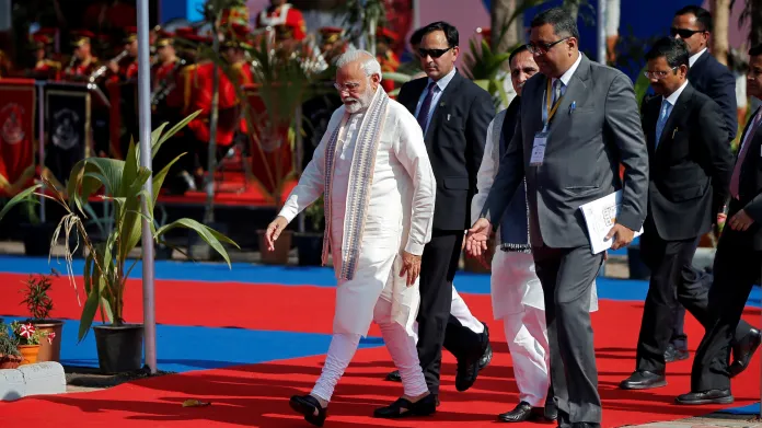 Indický premiér Naréndra Módí při zahájení investičního fóra Vibrant Gujarat Summit