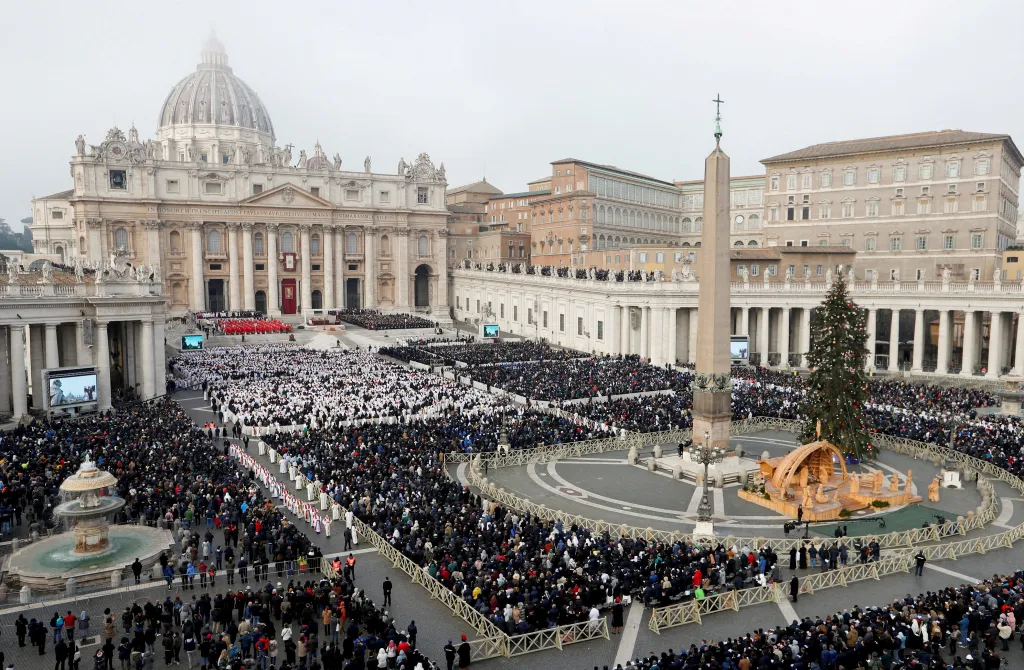 Pohřeb emeritního papeže Benedikta XVI. ve Vatikánu