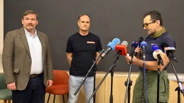 Martin Kroupa, Milan Mikulecký a Ondřej Vetchý, 16. prosince 2025