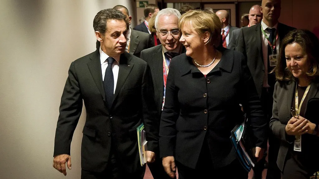 Angela Merkelová s Nicolasem Sarkozym míří na pracovní večeři
