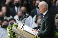 Vzpomínáme na hrdou Američanku a dceru České republiky, řekl Biden o Albrightové 