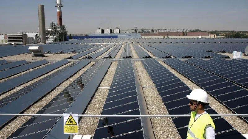 Solární elektrárna