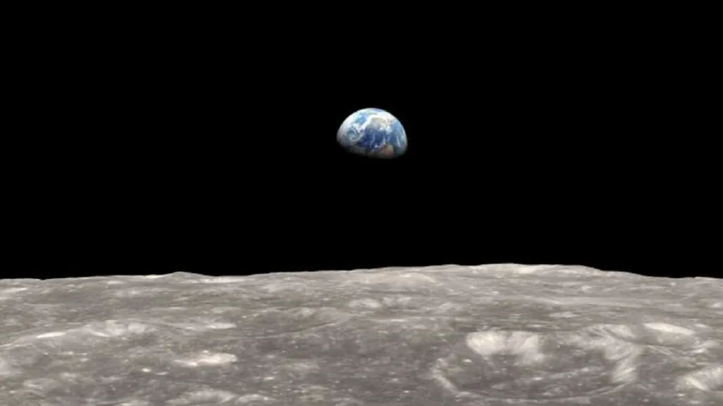 Měsíc a Země